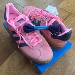 COPY - Adidas gazelle bold pink glow